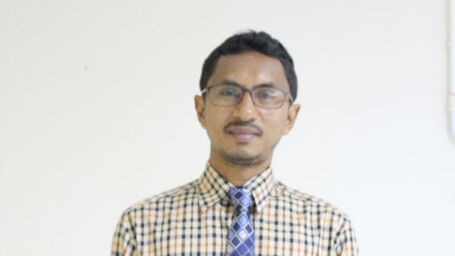 Asst.Prof.Ahmarn Mudcharoen